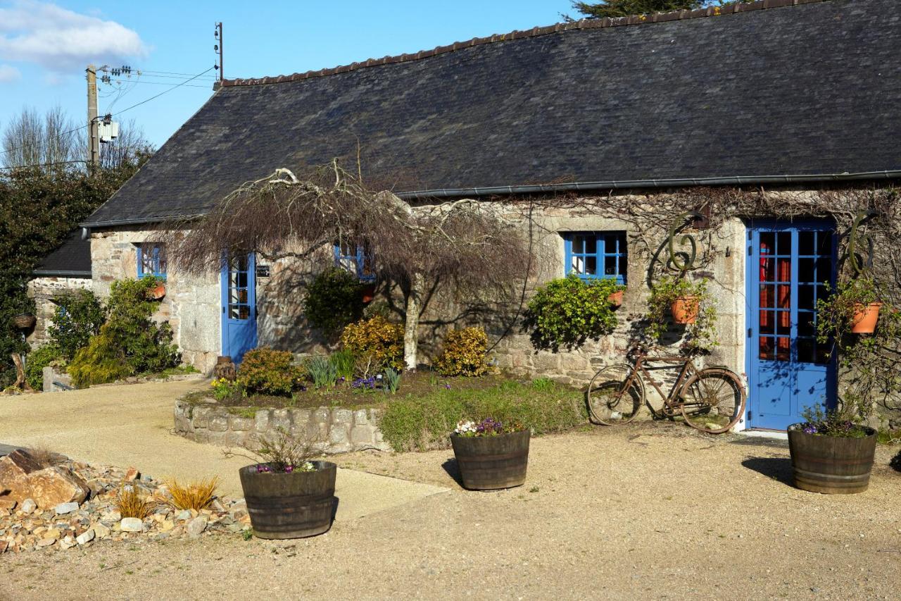 Domaine Le Puits De Jeanne Hotel Plouégat-Moysan Exterior foto