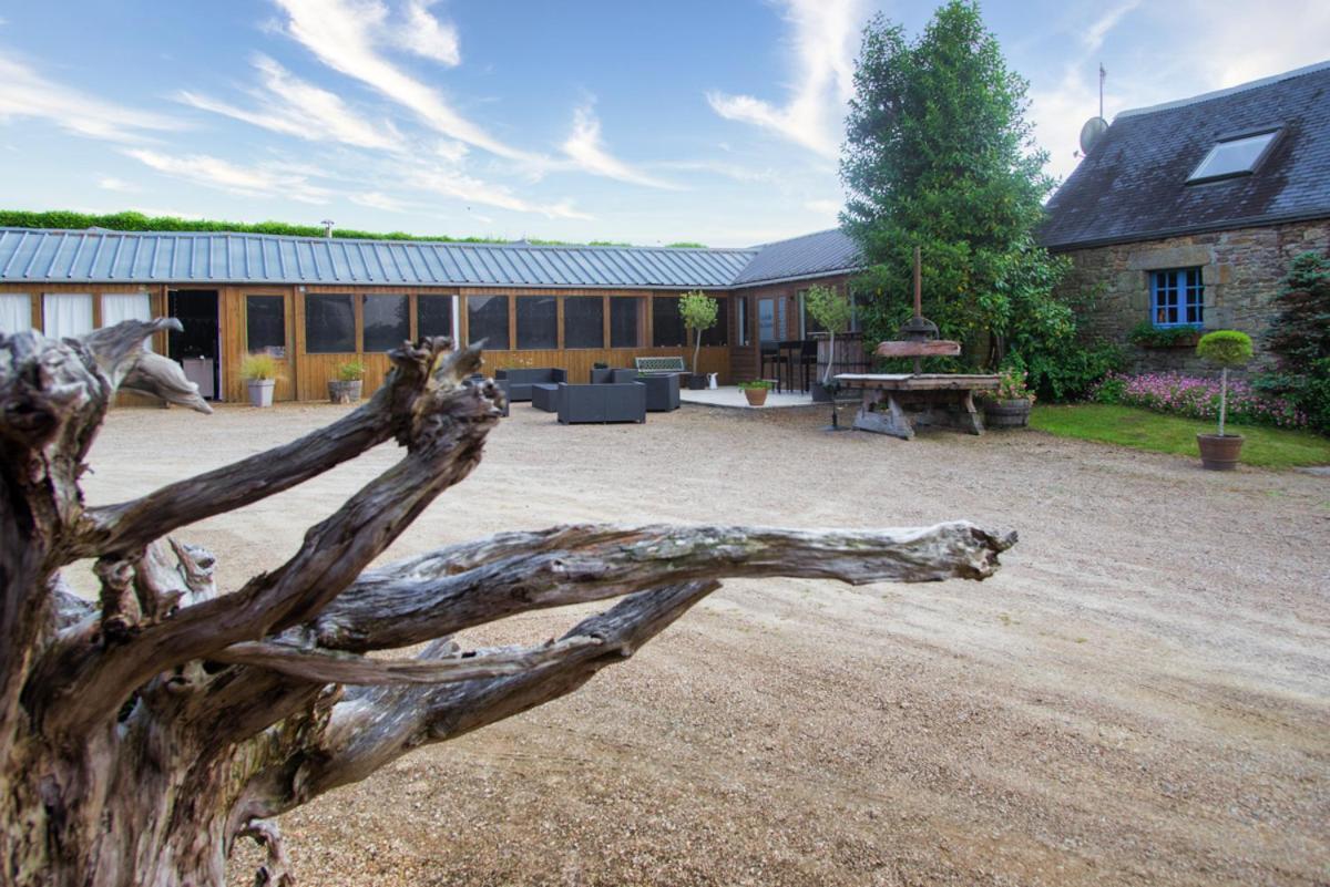 Domaine Le Puits De Jeanne Hotel Plouégat-Moysan Exterior foto