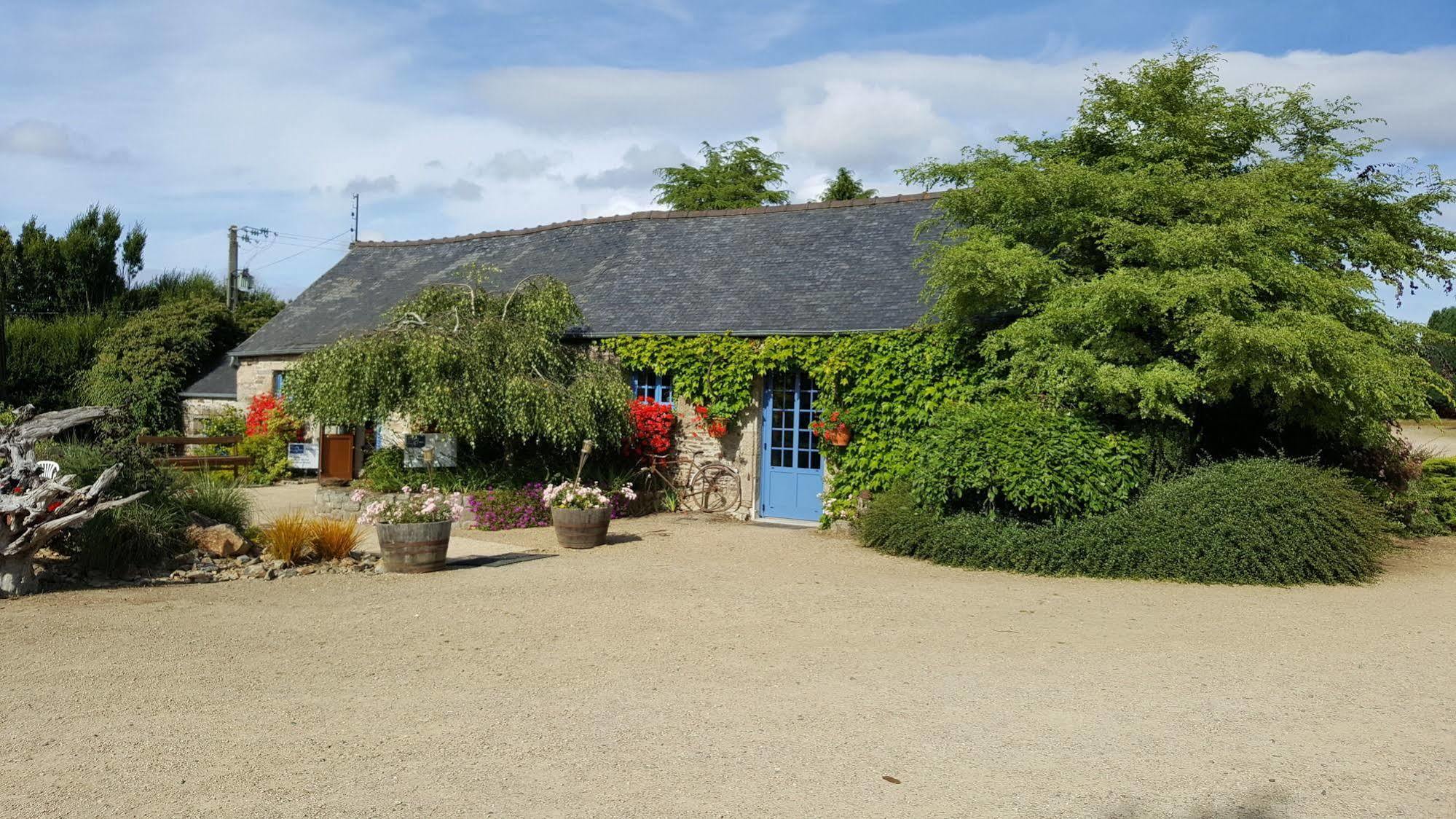Domaine Le Puits De Jeanne Hotel Plouégat-Moysan Exterior foto
